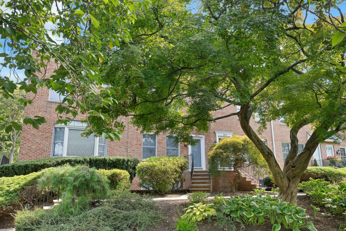 30 Elm Street, Summit, NJ