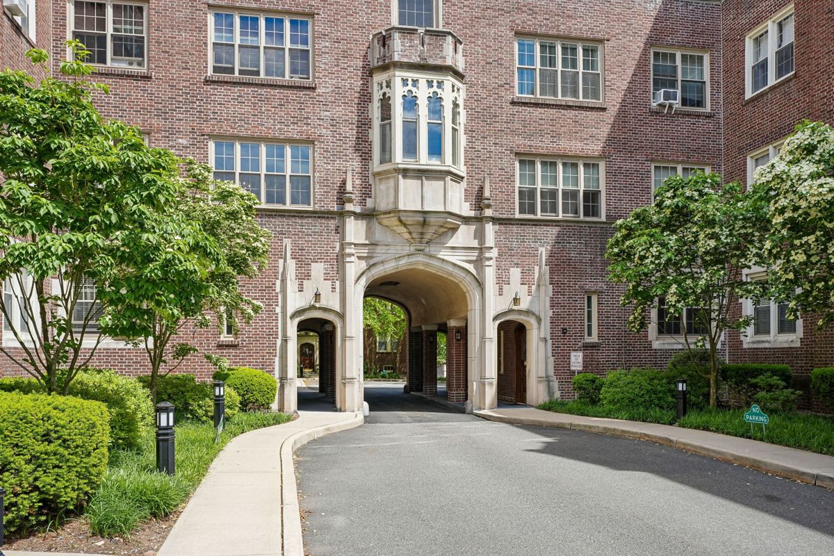 133 Summit Avenue, Summit, NJ