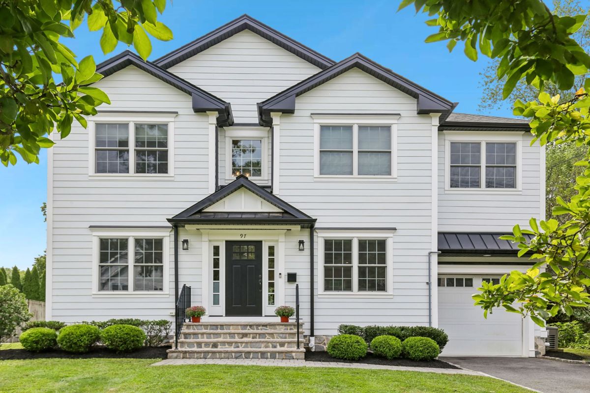97 Commonwealth Avenue, New Providence, NJ