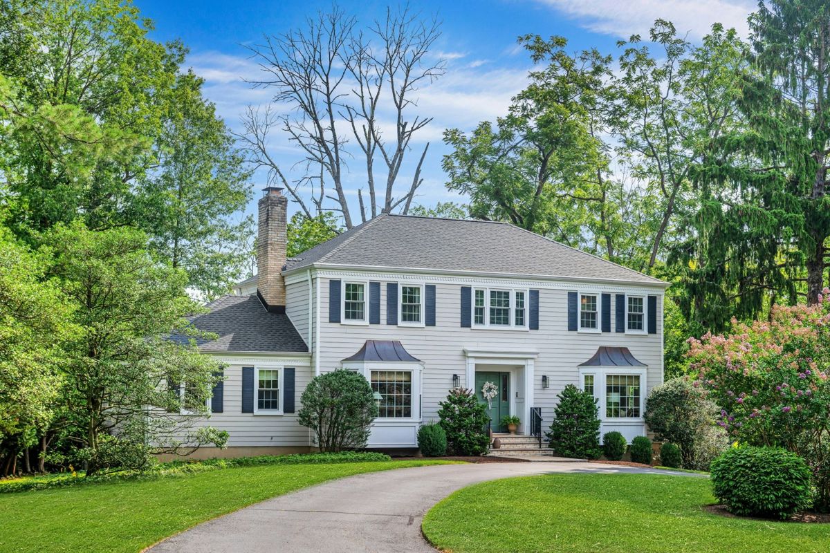 5 Oechsner Court, Berkeley Heights, NJ